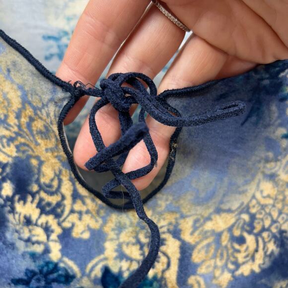 Vintage Y2K 2000s Fashion Bug Blue Tan Tie Neck Floral Flare Top Boho Fairy - Picture 7 of 8